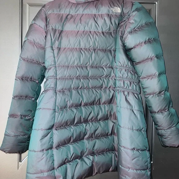 Women’s north-face winter coat